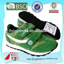 Zapatillas de deporte adorables del estilo del eje de balancín calzan la suela del insecto de EVA
